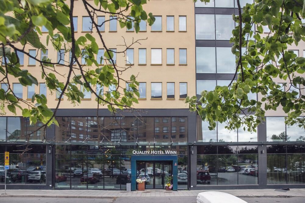Quality Hotel Winn Haninge Exteriér fotografie